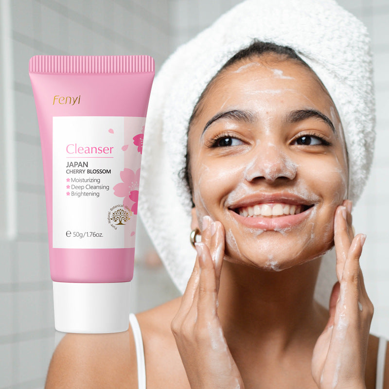 🌸 Fenyi Japanese Sakura Facial Cleanser 50g
