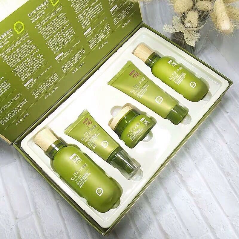 Hydrating Aloe Skincare Set Moisturizing Lotion Cream Five-Piece Kit