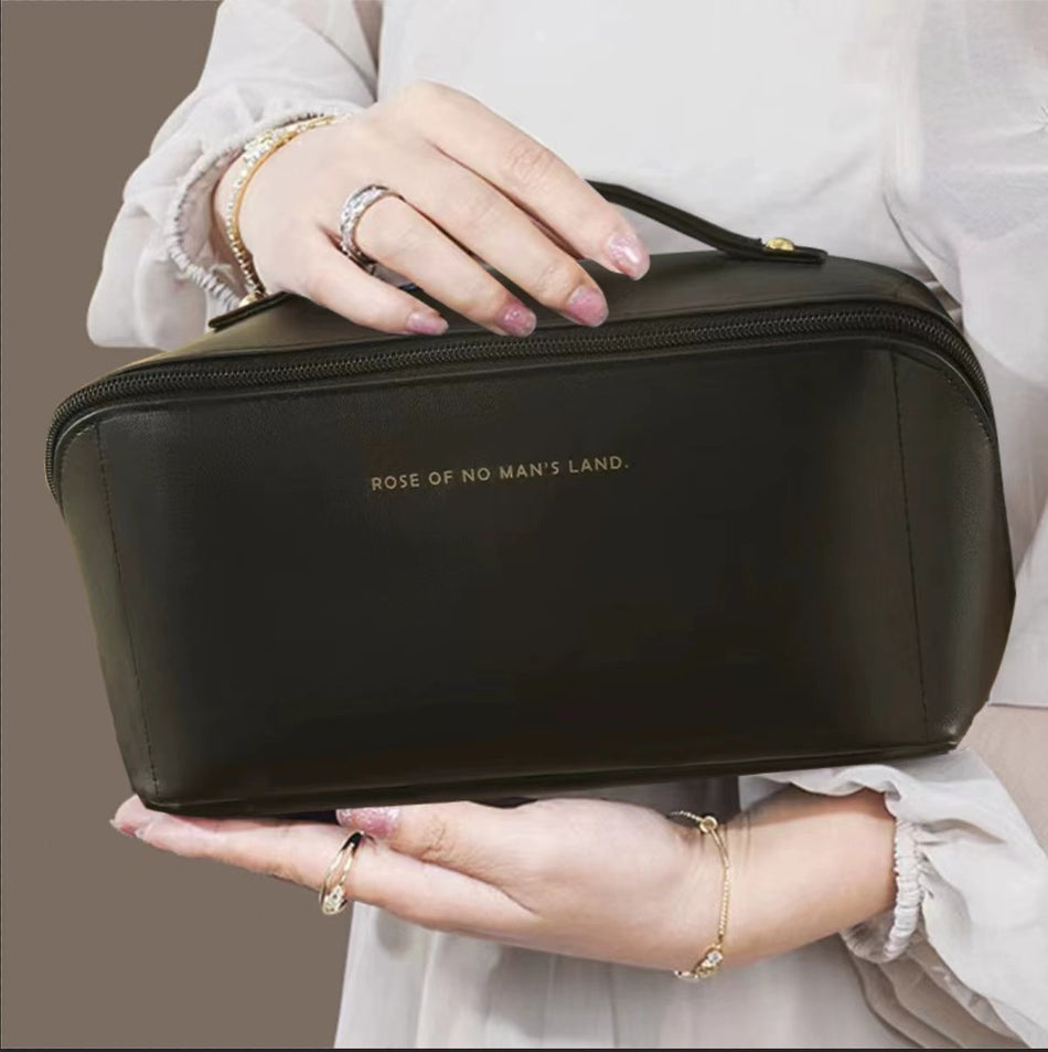 Women's Multifunctional Makeup Bag Large Capacity Travel Organizer Pillow Style