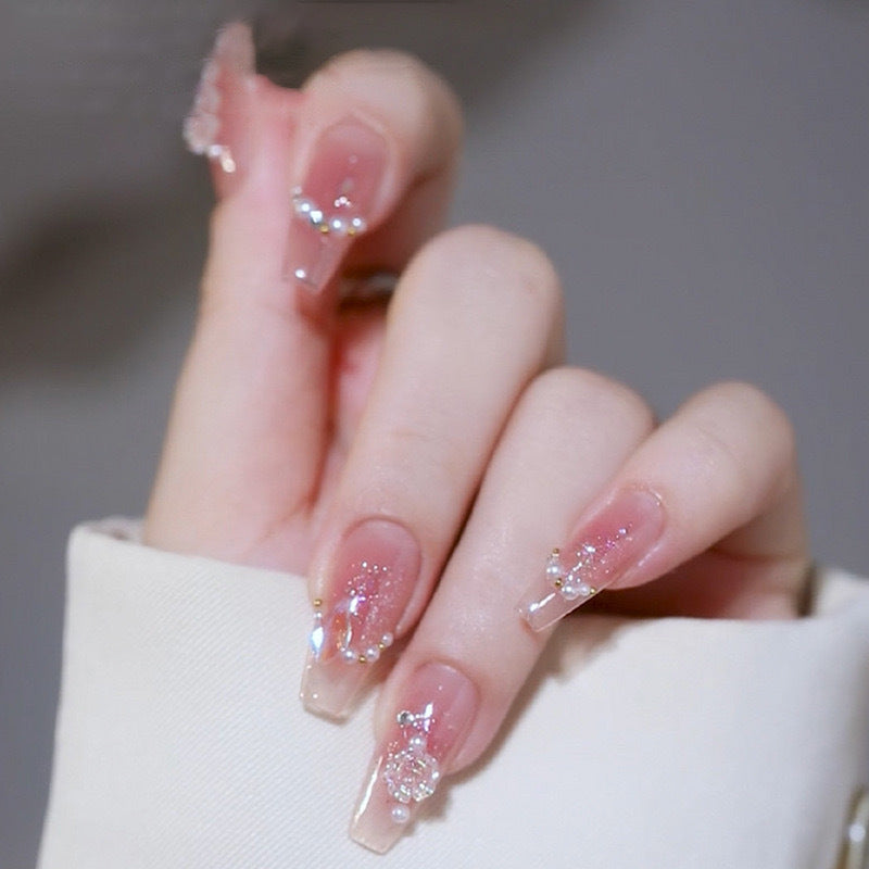 Aurora Diamond Camellia Fake Nails – Mid-Length Transparent Set
